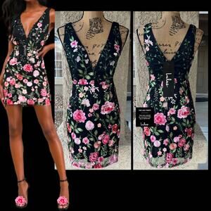Lulus Black Floral Embroidered Bodycon Soiree Blossom  Mini Dress Size S
